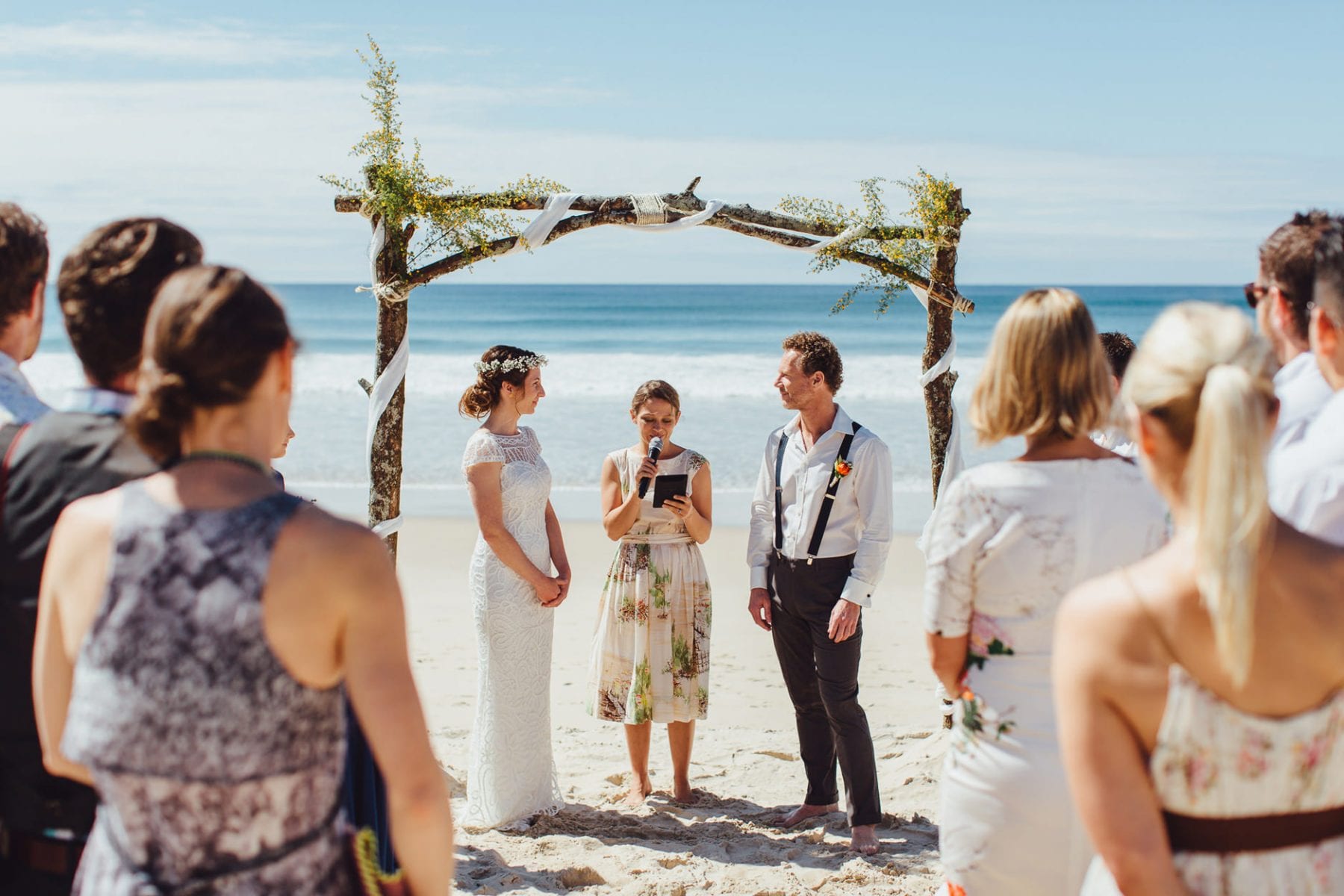 Intimate Beach Ceremony Byron Bay Broken Head Elin Bandmann